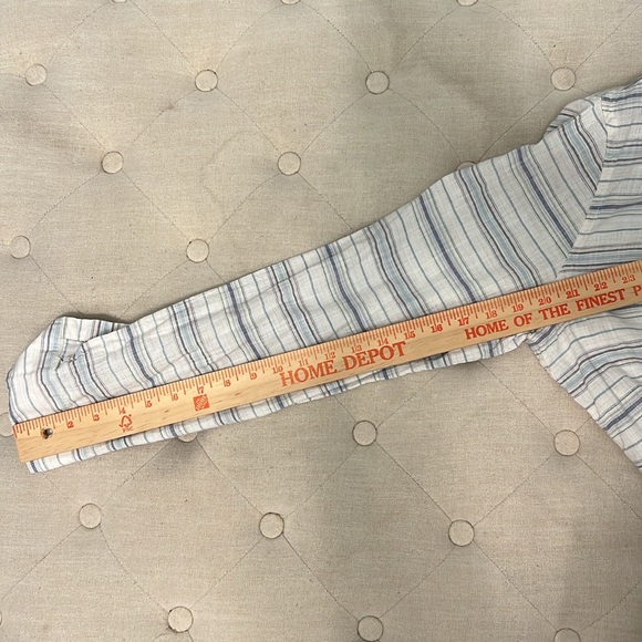 Marine layer size large casual button down - Picture 6 of 6